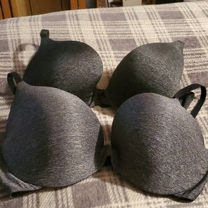 2 VS bras 36dd